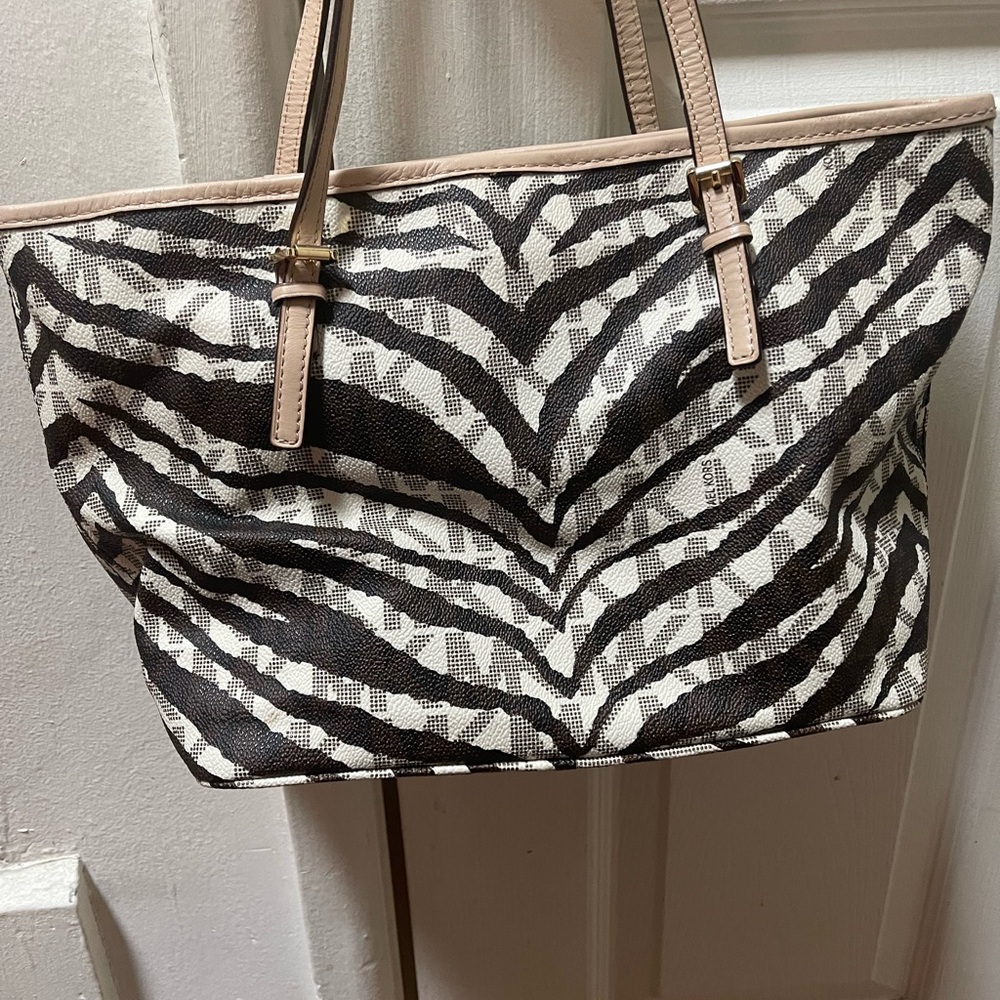 Michael Kors Zebra Stripe Tote - Black and Cream - Picture 4 of 9